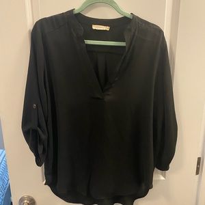Lush Blouses size L in black and Army green